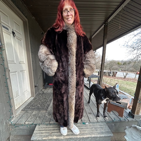Real Fur Coat - Picture 1 of 2